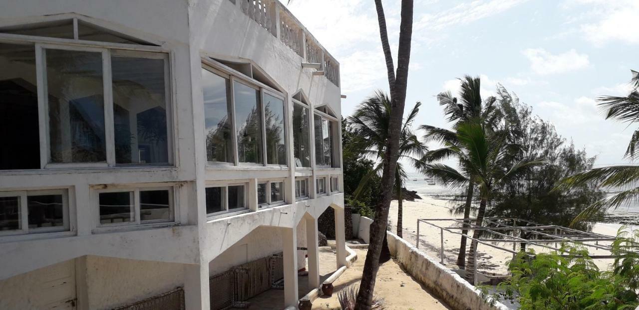 Tamu Beach Resort Malindi Bagian luar foto